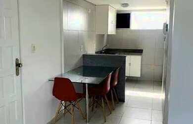 Imagem: O apartamento possui 1 Dormitório, 1 Banheiro, 1 Vaga na garagem