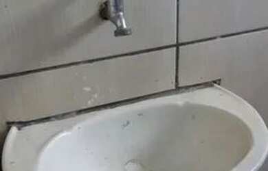 Imagem: O depósito possui 2 Vagas na garagem, 50m² de Área e está