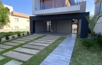 Imagem: A casa em condomínio possui 3 Dormitórios, 5 Banheiros, 4