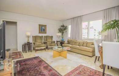 Imagem: O apartamento possui 3 Dormitórios, 2 Banheiros e 99m² de