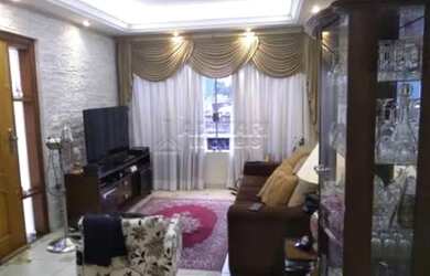 Imagem: A casa possui 3 Dormitórios, 4 Banheiros, 3 Vagas na garagem