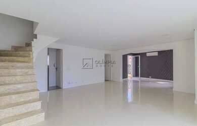 Imagem: O apartamento na cobertura possui 3 Dormitórios, 5 Banheiros