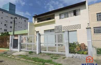 Imagem: O apartamento possui 2 Dormitórios, 1 Banheiro e 60m² de Área