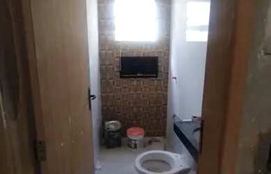 Imagem: A casa em condomínio possui 2 Dormitórios, 3 Banheiros, 1