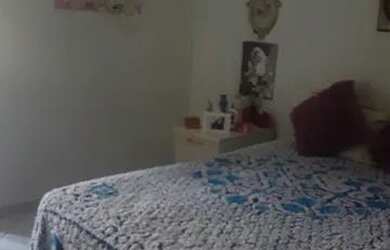 Imagem: O quarto possui Imóvel mobiliado e está localizado em Ibes