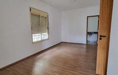 Imagem: O apartamento possui 4 Dormitórios, 3 Banheiros, 3 Vagas na