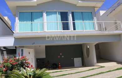 Imagem: A casa em condomínio possui 4 Dormitórios, 5 Banheiros, 4