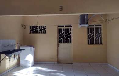 Imagem: O apartamento possui 1 Dormitório, 1 Banheiro, 2 Vagas na garagem