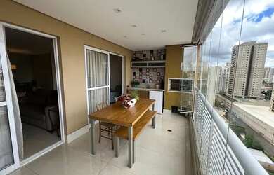 Imagem: O apartamento possui 3 Dormitórios, 2 Banheiros, 2 Vagas na