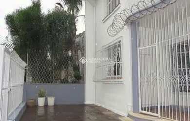 Imagem: A casa possui 1 Banheiro e 227m² de Área e está localizado