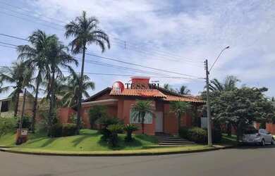 Imagem: A casa em condomínio possui 3 Dormitórios, 5 Banheiros, 5