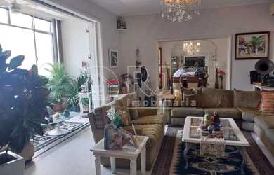 Imagem: O apartamento possui 4 Dormitórios, 4 Banheiros, 1 Vaga na