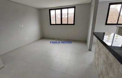 Imagem: A casa possui 2 Dormitórios, 2 Banheiros, 2 Vagas na garagem