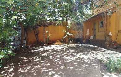 Imagem: O depósito possui 4 Vagas na garagem, 394m² de Área e está