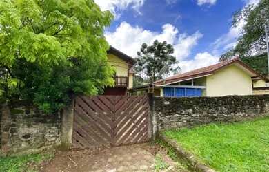 Imagem 8: Casa. Piscina, Churrasqueira, Varandae1 Vaga na garagem