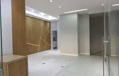 Imagem: O depósito possui 102m² de Área e está localizado em Centro