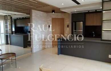 Imagem: O apartamento possui 2 Dormitórios, 2 Banheiros, 2 Vagas na