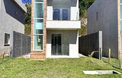 Imagem: A casa em condomínio possui 3 Dormitórios, 3 Banheiros, 2