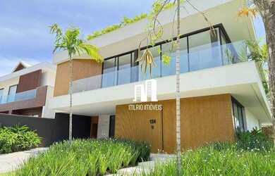 Imagem: A casa em condomínio possui 5 Dormitórios, 5 Banheiros, 4