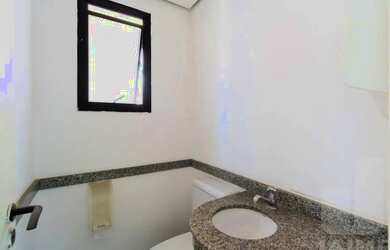 Imagem 9: Conjunto Comercial em excelente localização, com sala, banheiro e 1...