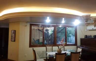 Imagem 9: Casa com 04 dormitórios à venda no bairro Nossa Senhora de Lourdes em Santa Maria