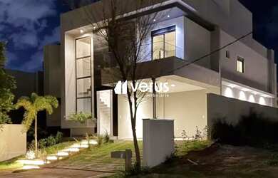 Imagem 2: Imóvel para venda possui 316 metros quadrados com 4 quartos em Granja...