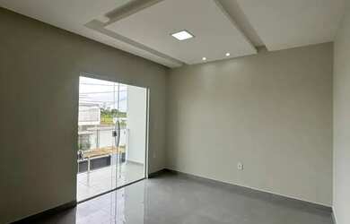 Imagem: A casa possui 3 Dormitórios, 3 Banheiros, 1 Vaga na garagem