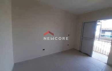 Imagem: A casa possui 2 Dormitórios, 3 Banheiros, 2 Vagas na garagem