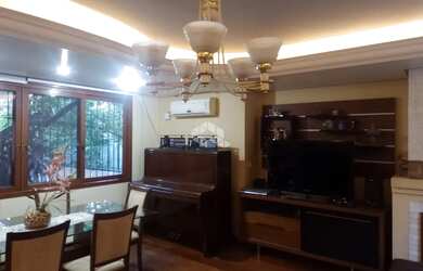 Imagem 6: Casa com 04 dormitórios à venda no bairro Nossa Senhora de Lourdes em Santa Maria