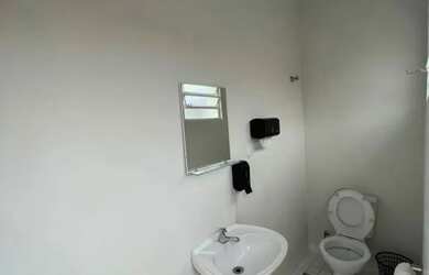 Imagem 14: Casa com 1 Quarto s e 2 banheiro s para Alugar, 260 m² por R$ 2250 /...