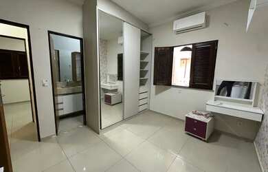 Imagem 8: Imóvel para venda possui 300 metros quadrados com 4 quartos em Cohajap...