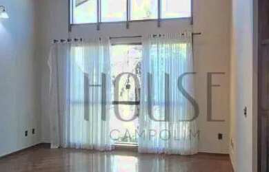 Imagem: A casa em condomínio possui 5 Dormitórios, 5 Banheiros, 4