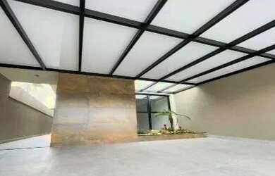 Imagem: A casa possui 3 Dormitórios, 4 Banheiros, 4 Vagas na garagem