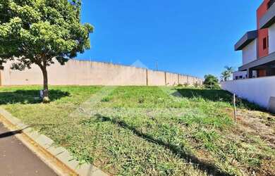 Imagem: O terreno possui 319m² de Área e está localizado em Bonfim