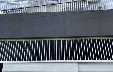 Imagem: A casa possui 5 Dormitórios, 5 Banheiros, 3 Vagas na garagem