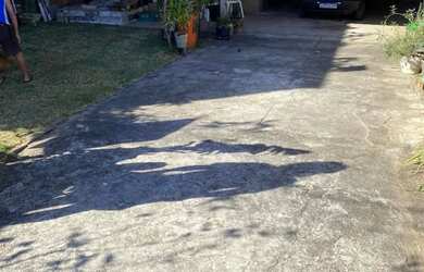 Imagem: A casa possui 3 Dormitórios, 3 Banheiros, 3 Vagas na garagem