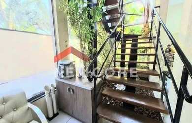 Imagem: A casa possui 4 Dormitórios, 4 Banheiros, 3 Vagas na garagem