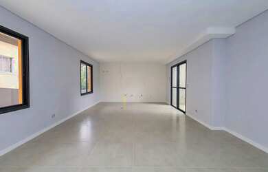 Imagem: A casa possui 3 Dormitórios, 3 Banheiros, 1 Vaga na garagem