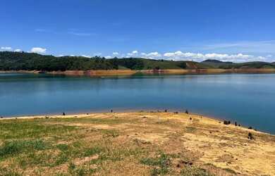 Imagem: Terreno à Venda em Jacareí com Infraestrutura Completa