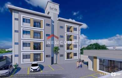 Imagem: O apartamento possui 2 Dormitórios, 1 Banheiro, 1 Vaga na garagem