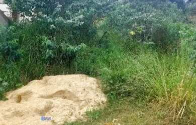 Imagem: O terreno possui 405m² de Área e está localizado em Petrolândia