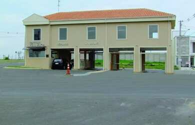 Imagem: A casa em condomínio possui 4 Dormitórios, 4 Banheiros, 4