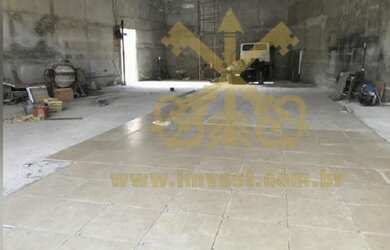 Imagem: O depósito possui 5 Vagas na garagem, 550m² de Área e está