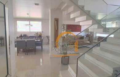 Imagem 8: Casa dos sonhos, espetacular, com piscina em raia e em condomínio com...