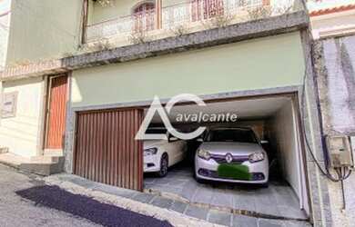 Imagem: A casa em condomínio possui 4 Dormitórios, 5 Banheiros, 2