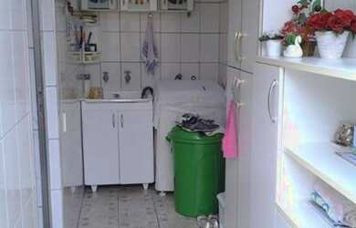 Imagem 5: SOBRADO À VENDA COM 3 DORM E 4 VAGAS DE GARAGEM - ACEITA PERMUTA POR...