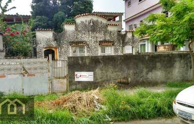 Imagem: O terreno possui 440m² de Área e está localizado em Rocha