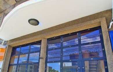 Imagem: O depósito à venda possui e está localizado em São João