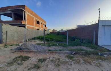 Imagem: O terreno possui 250m² de Área e está localizado em Parque