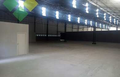 Imagem: O depósito possui 2.040m² de Área e está localizado em